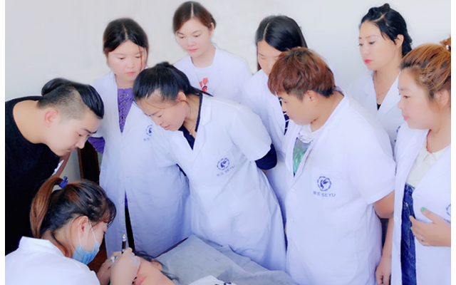 韩式眉眼唇培训班