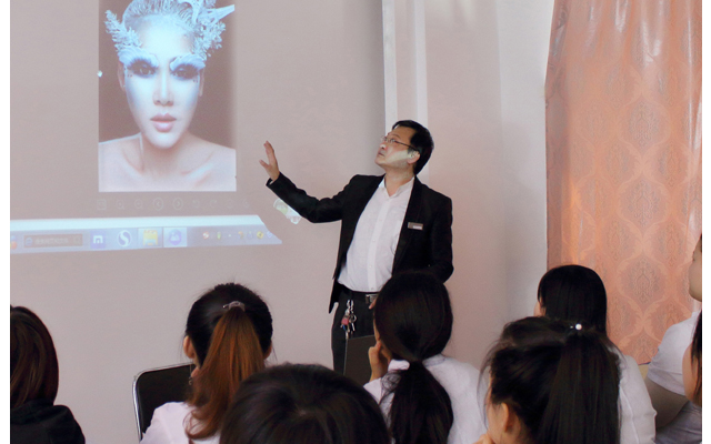 商业广告摄影班